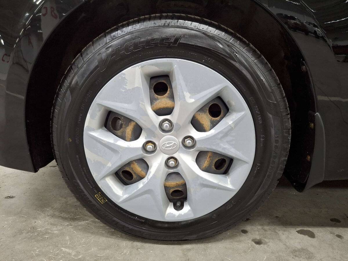 Б/У Хендай Солярис 2016 года. Фото: #17