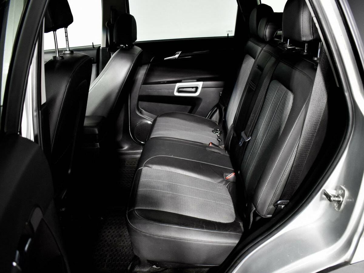 Opel Antara 2013 года с пробегом. Фото: #10