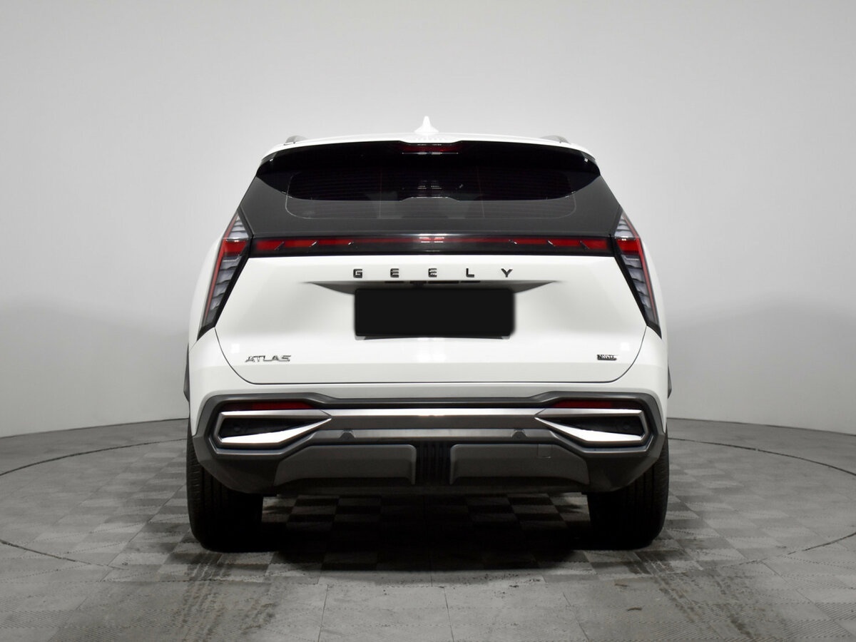 Geely Atlas 2024 года с пробегом. Фото: #4
