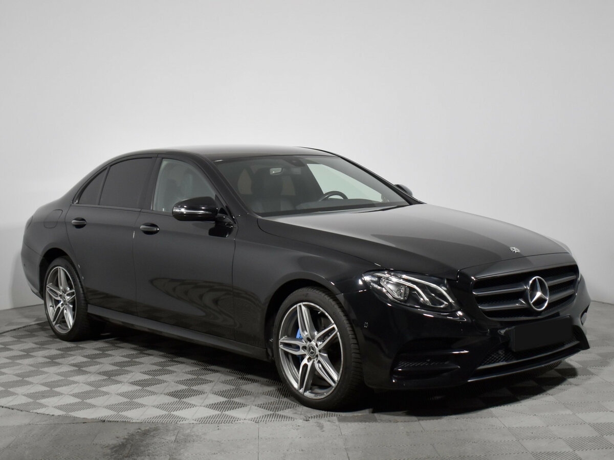 Mercedes-Benz E-Класс 2019 года с пробегом. Фото: #2