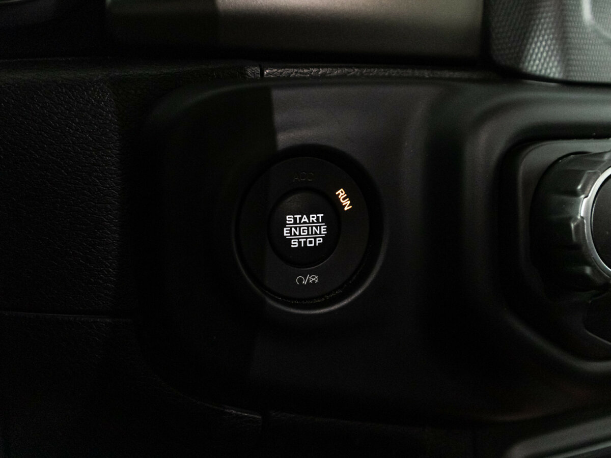 Jeep Wrangler 2020 года с пробегом. Фото: #12