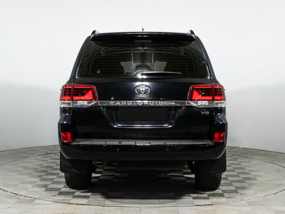 Toyota Land Cruiser 2017 года с пробегом. Фото: #4