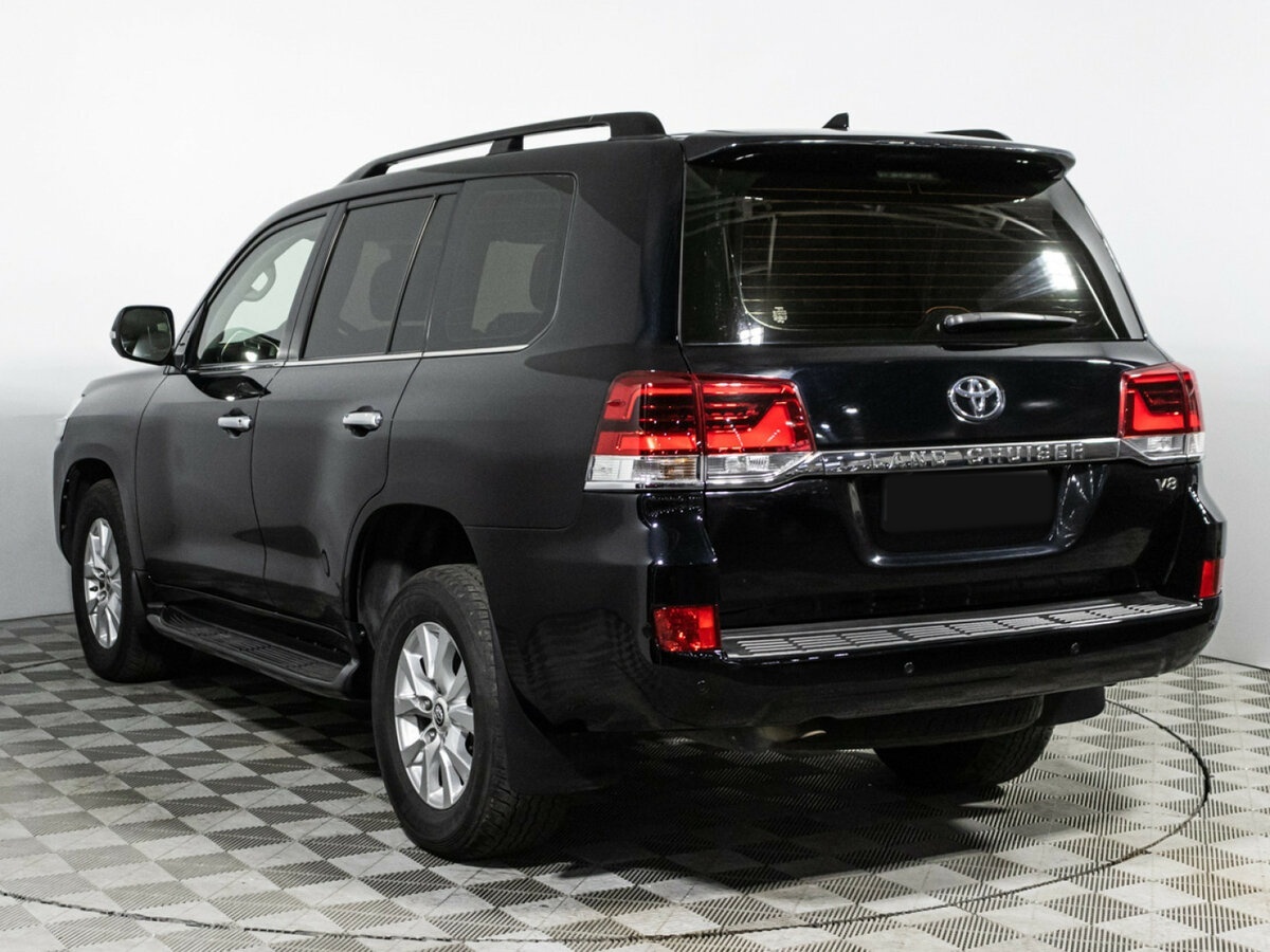 Toyota Land Cruiser 2017 года с пробегом. Фото: #5
