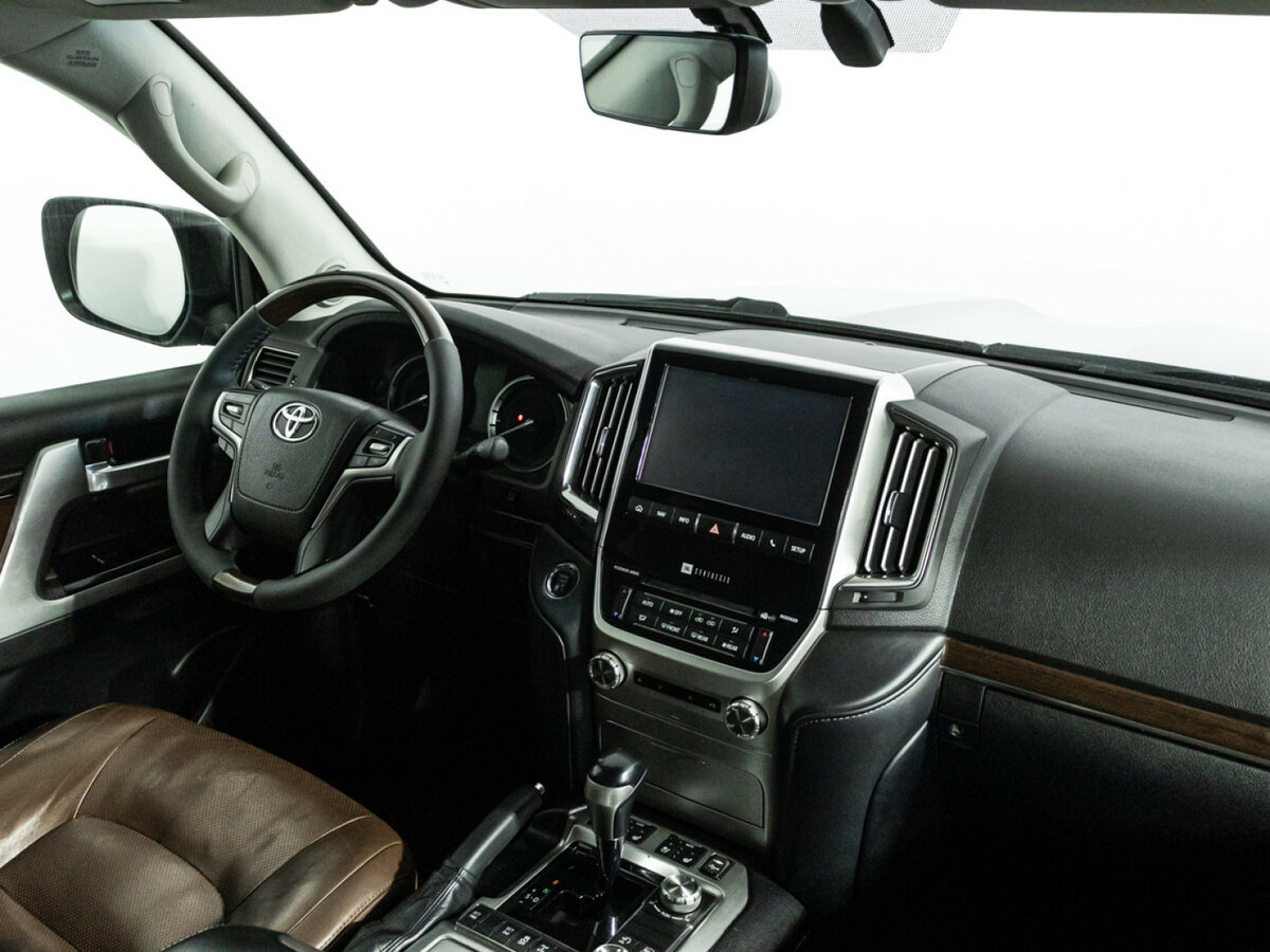 Toyota Land Cruiser 2017 года с пробегом. Фото: #6