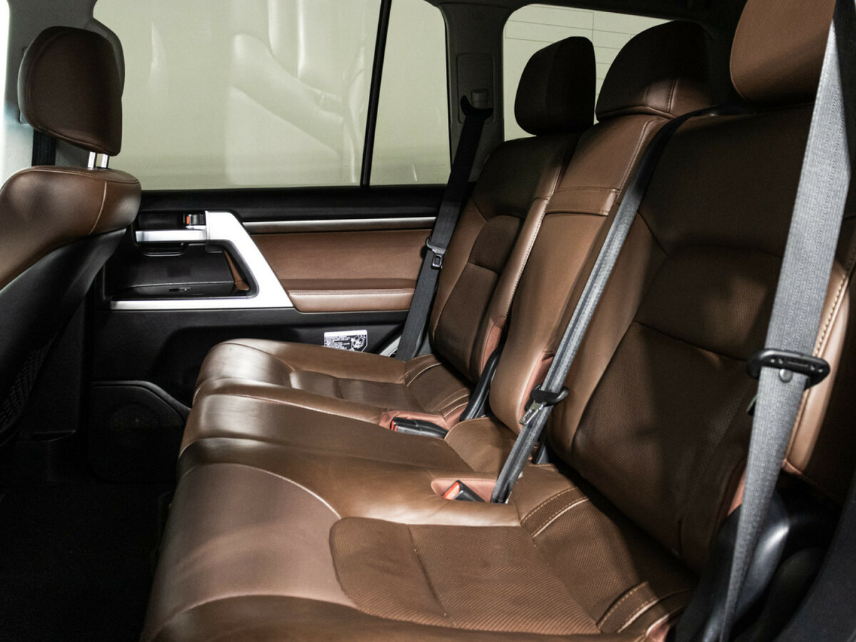 Toyota Land Cruiser 2017 года с пробегом. Фото: #7
