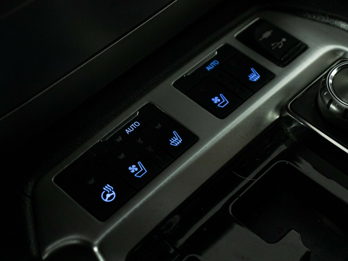 Toyota Land Cruiser 2017 года с пробегом. Фото: #18