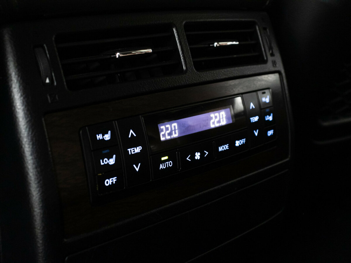 Toyota Land Cruiser 2017 года с пробегом. Фото: #21