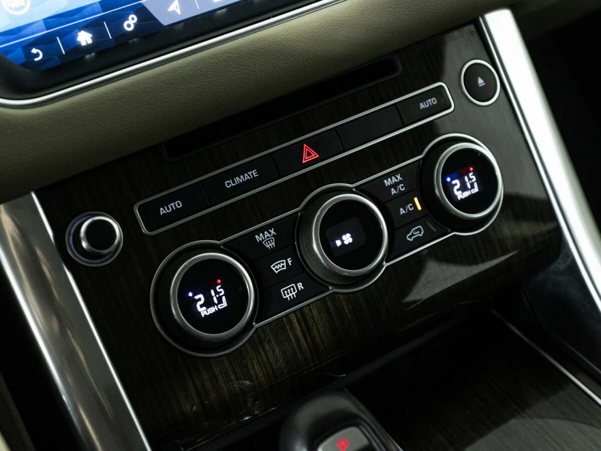 Land Rover Range Rover Sport 2017 года с пробегом. Фото: #17