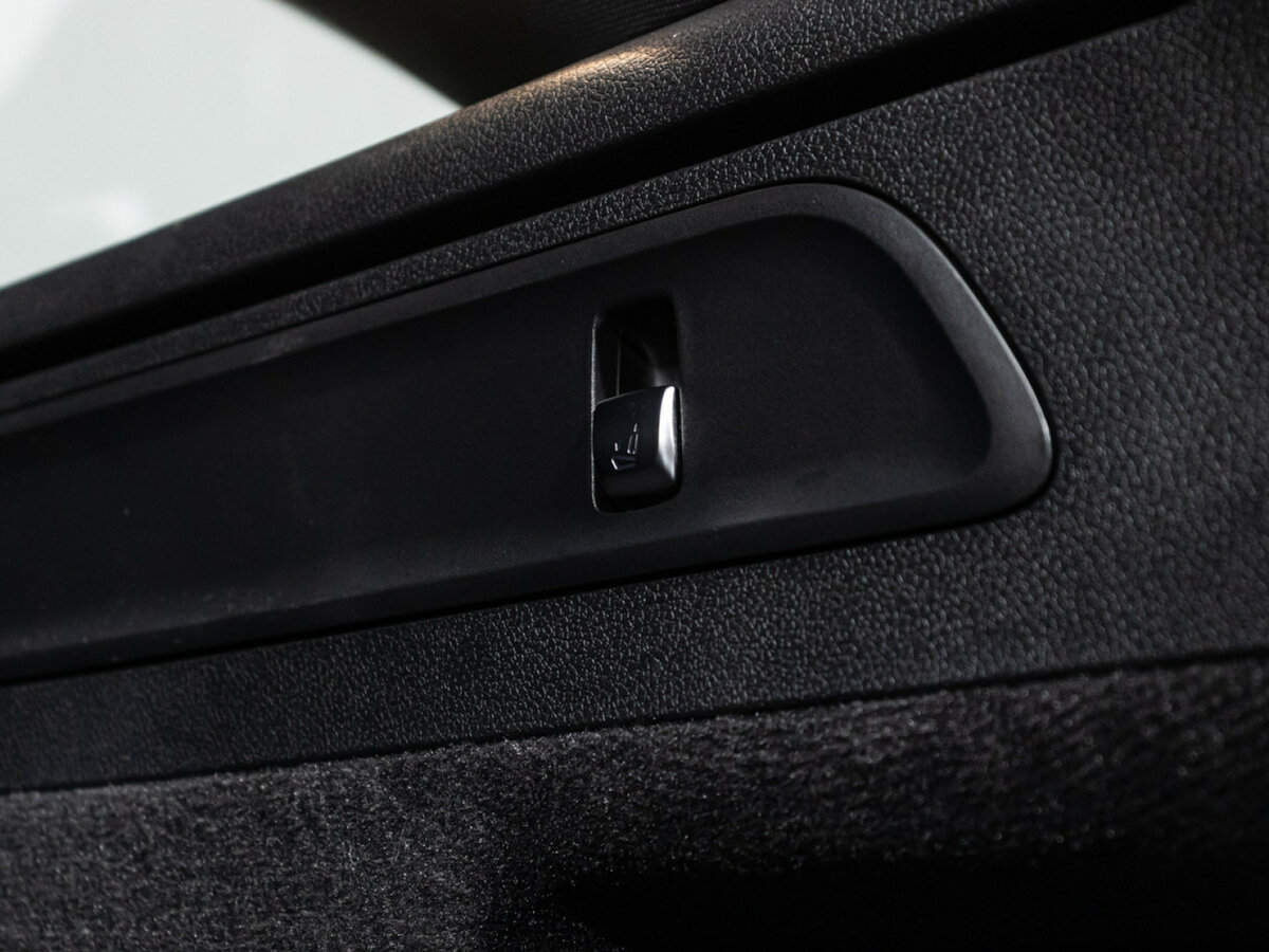 Mercedes-Benz GLC 2021 года с пробегом. Фото: #21