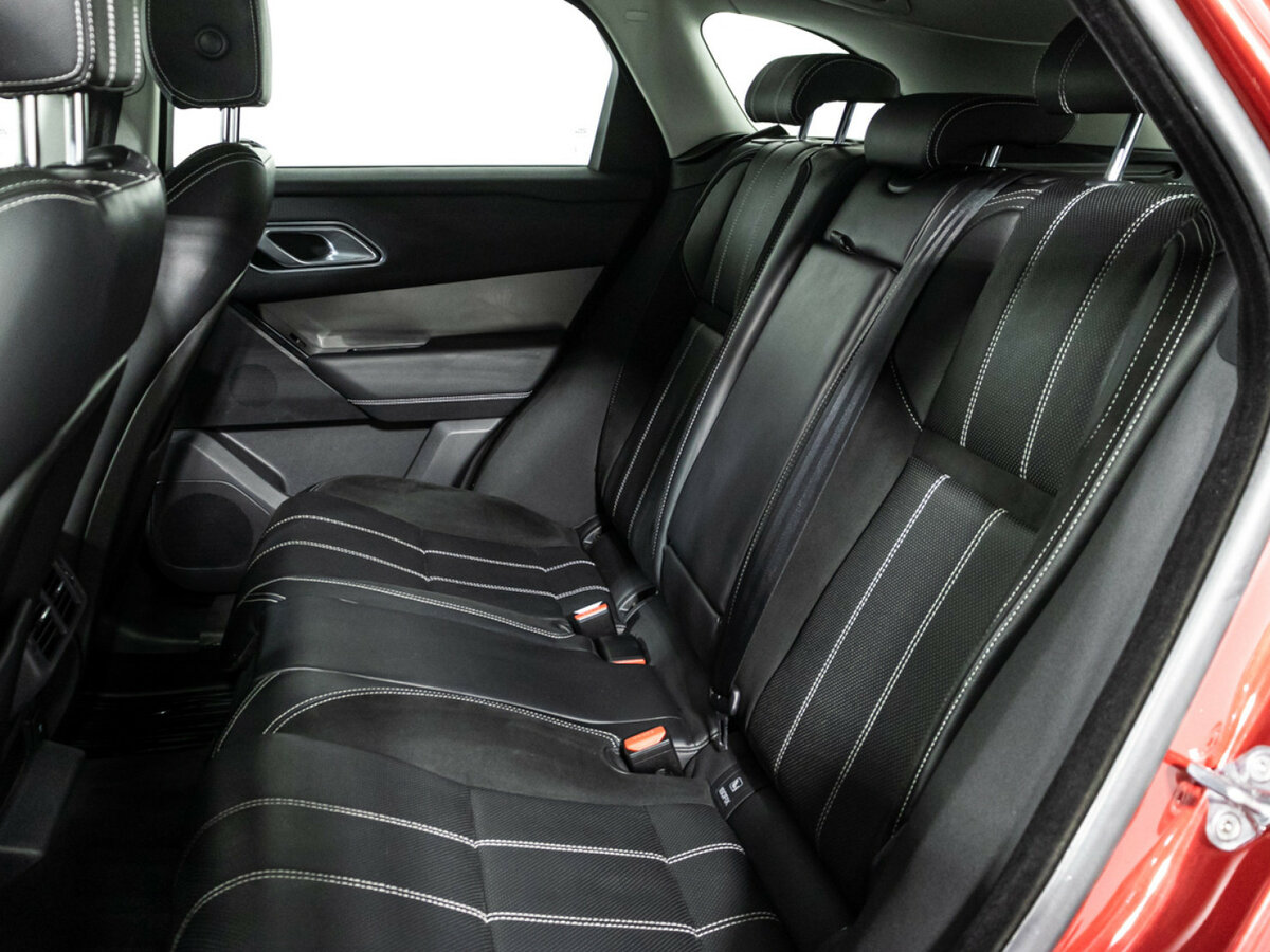 Land Rover Range Rover Velar 2018 года с пробегом. Фото: #9
