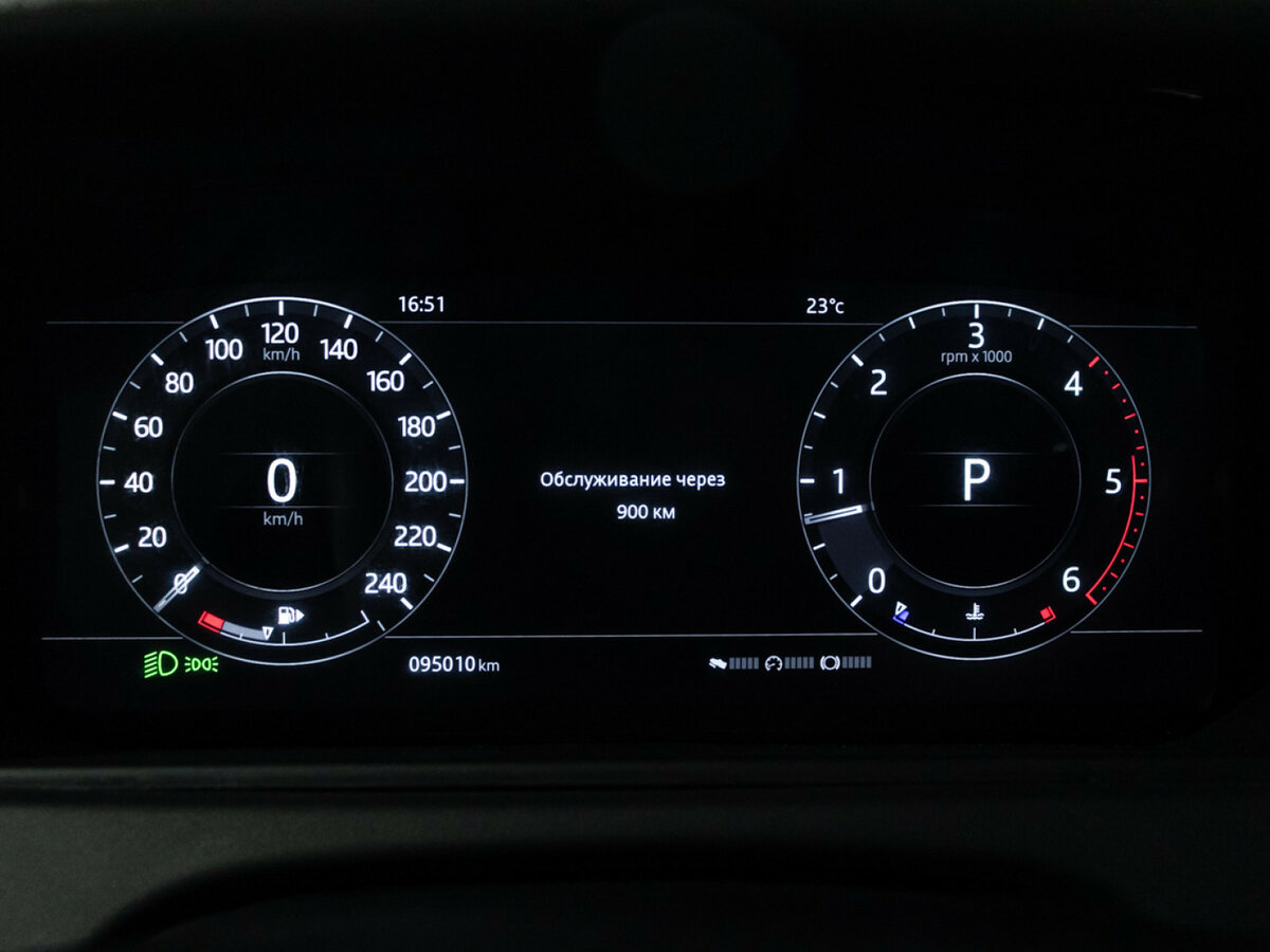 Land Rover Range Rover Velar 2018 года с пробегом. Фото: #11