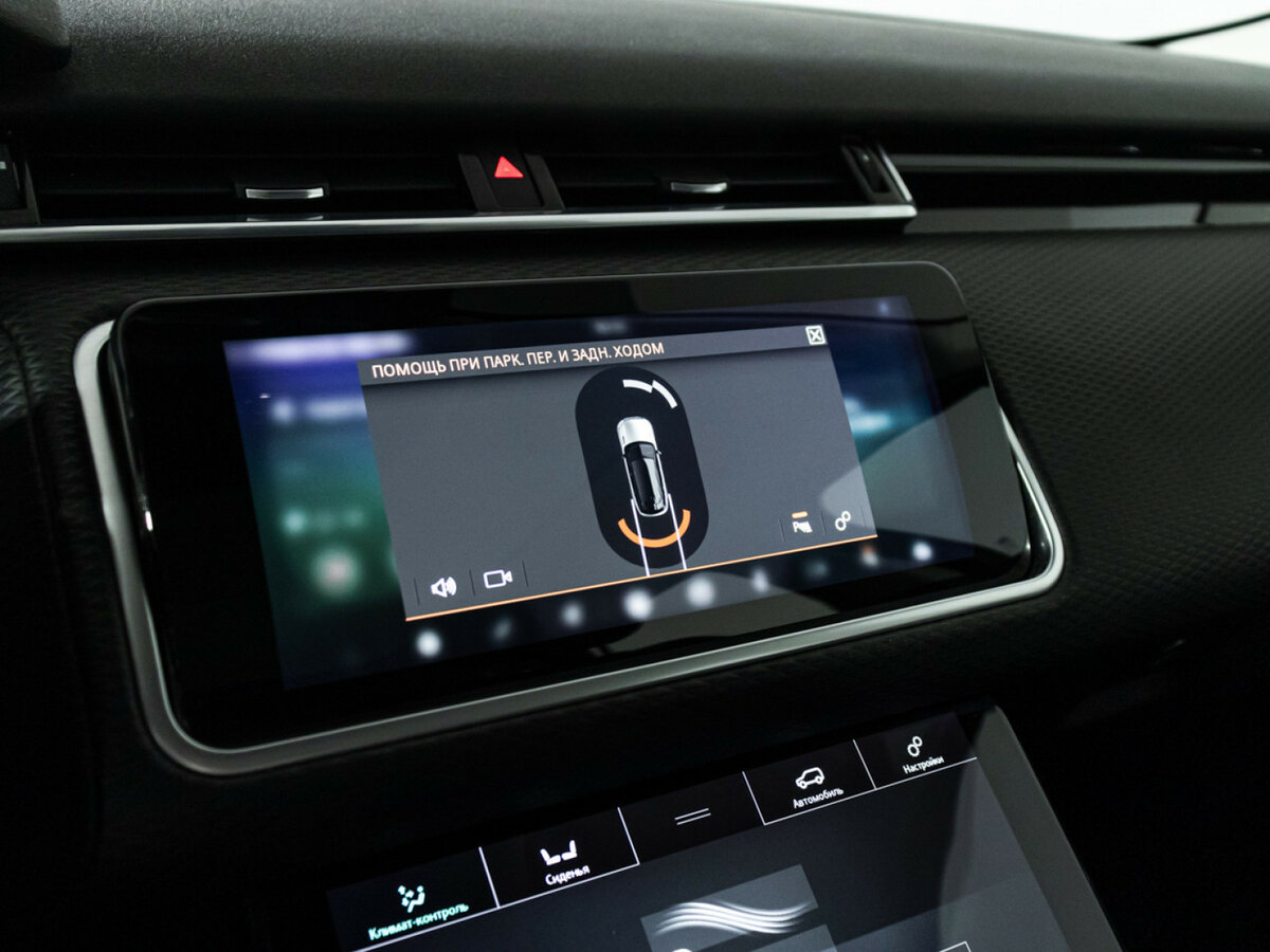 Land Rover Range Rover Velar 2018 года с пробегом. Фото: #16