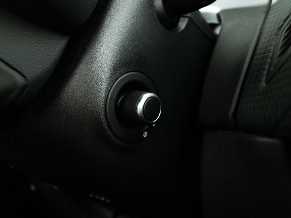 Land Rover Range Rover Velar 2018 года с пробегом. Фото: #21