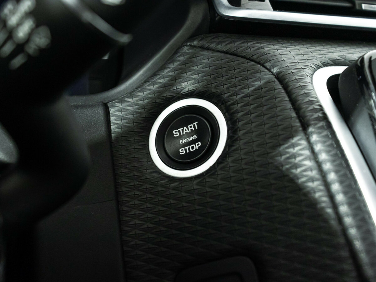 Land Rover Range Rover Velar 2018 года с пробегом. Фото: #22