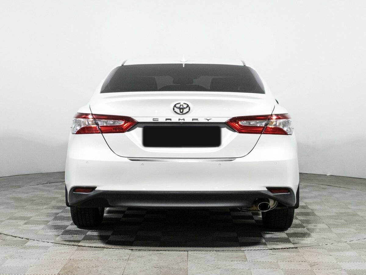 Toyota Camry 2022 года с пробегом. Фото: #5