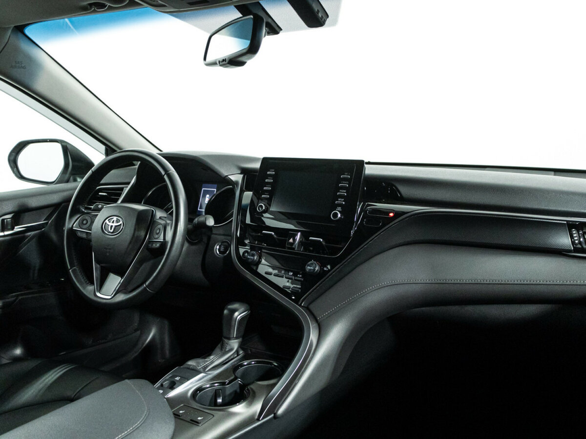 Toyota Camry 2022 года с пробегом. Фото: #8