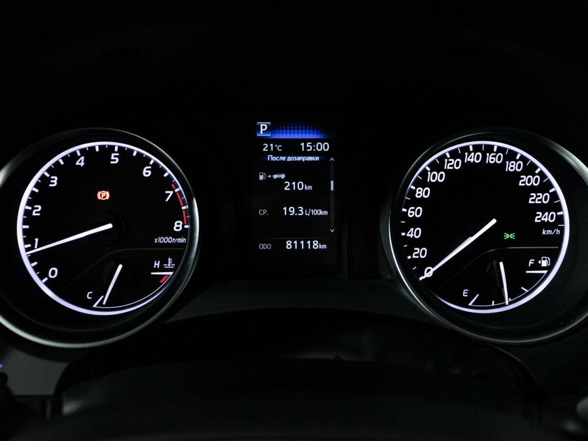 Toyota Camry 2022 года с пробегом. Фото: #11