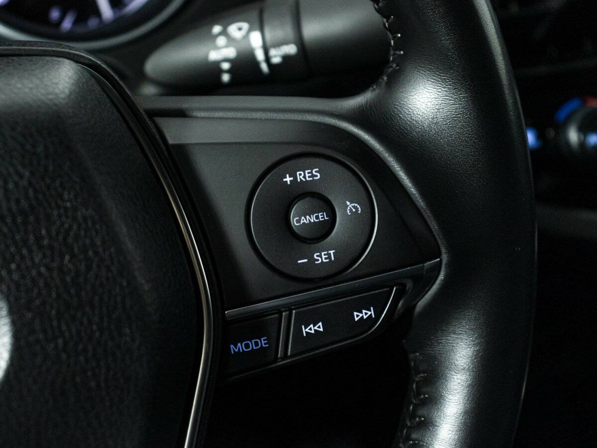 Toyota Camry 2022 года с пробегом. Фото: #16