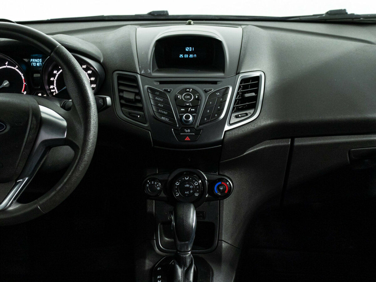 Б/У Форд Фиеста 2015 года. Фото: #13