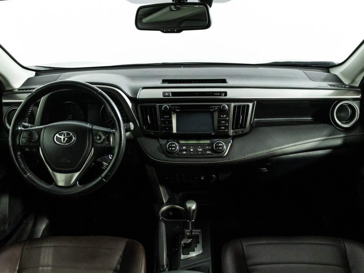 Toyota RAV4 2016 года с пробегом. Фото: #10