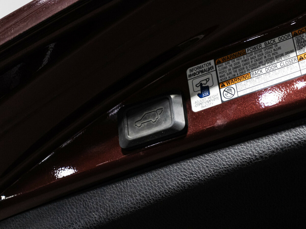 Toyota RAV4 2016 года с пробегом. Фото: #16