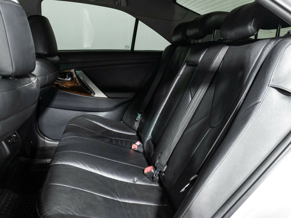 Toyota Camry 2010 года с пробегом. Фото: #8