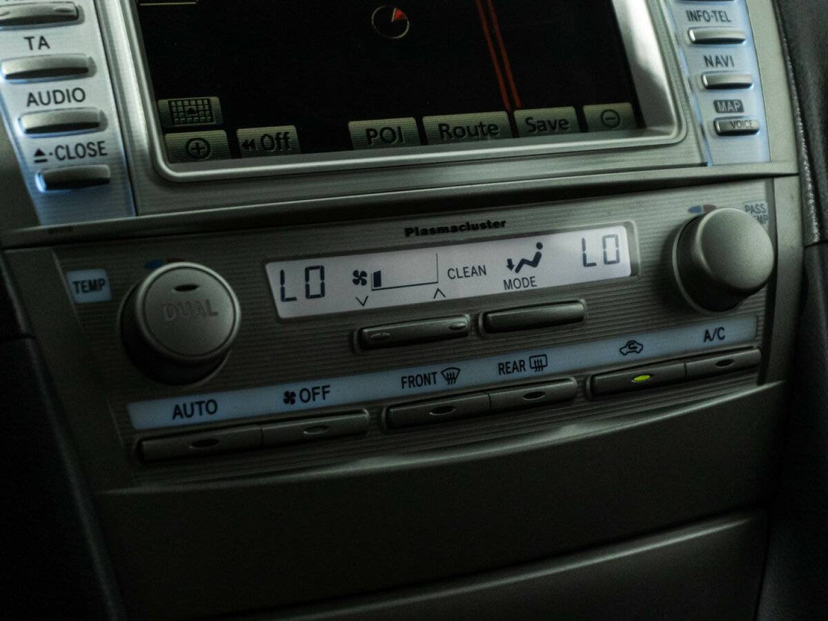 Toyota Camry 2010 года с пробегом. Фото: #14