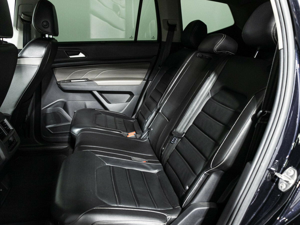 Volkswagen Teramont 2021 года с пробегом. Фото: #7