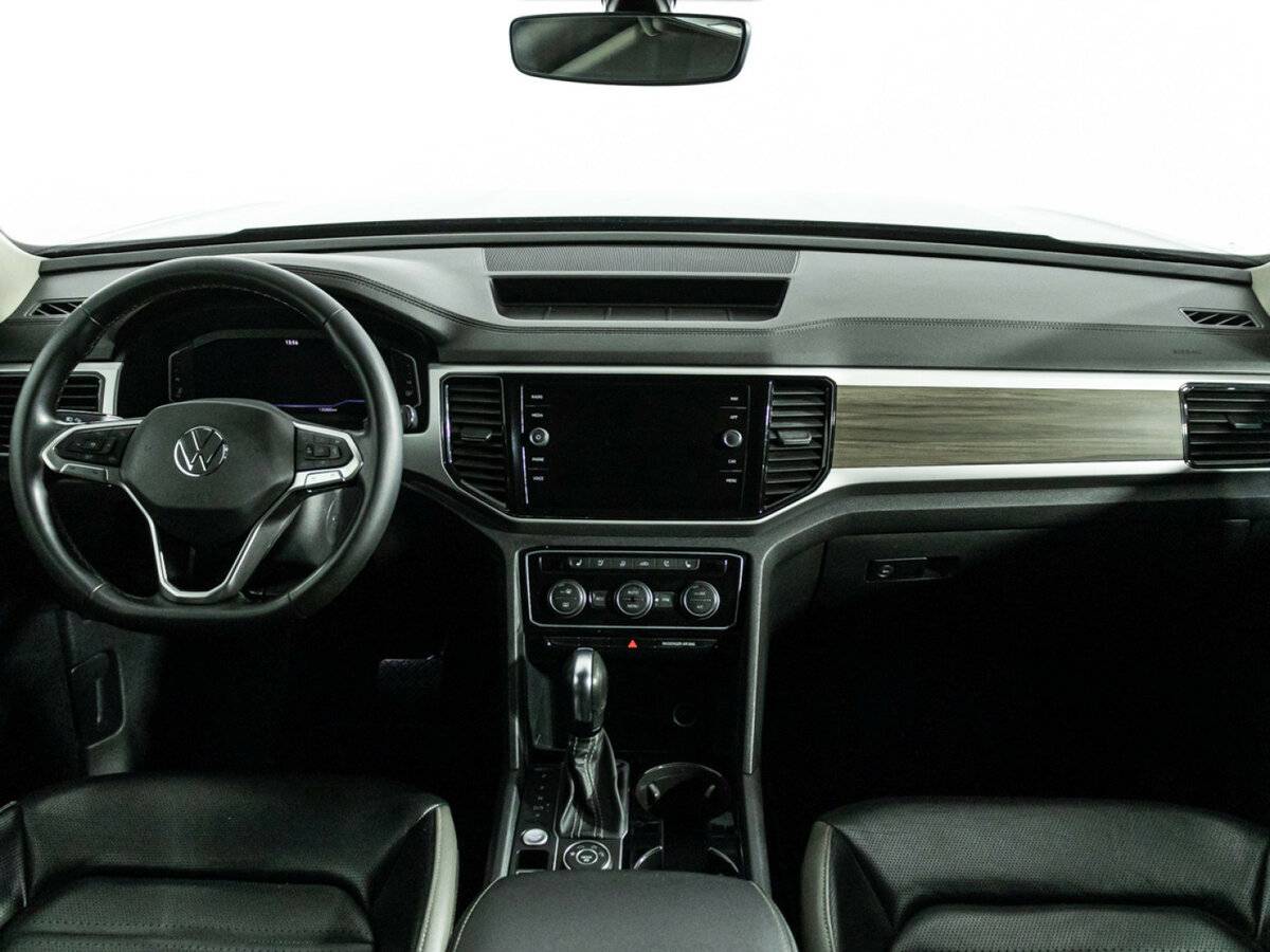 Volkswagen Teramont 2021 года с пробегом. Фото: #10