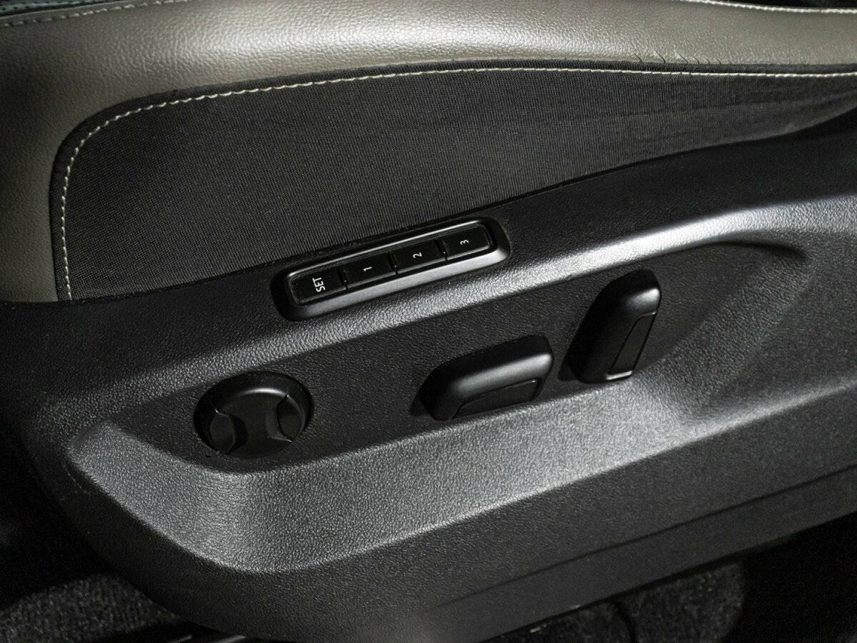 Volkswagen Teramont 2021 года с пробегом. Фото: #11