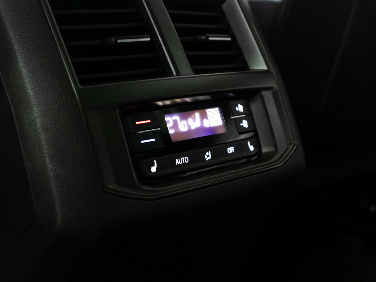 Volkswagen Teramont 2021 года с пробегом. Фото: #19