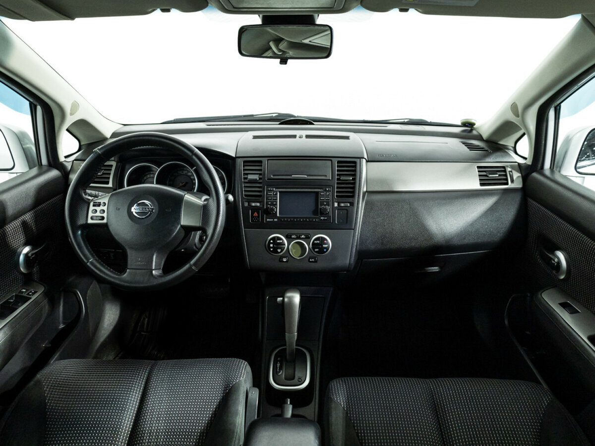 Nissan Tiida 2010 года с пробегом. Фото: #12