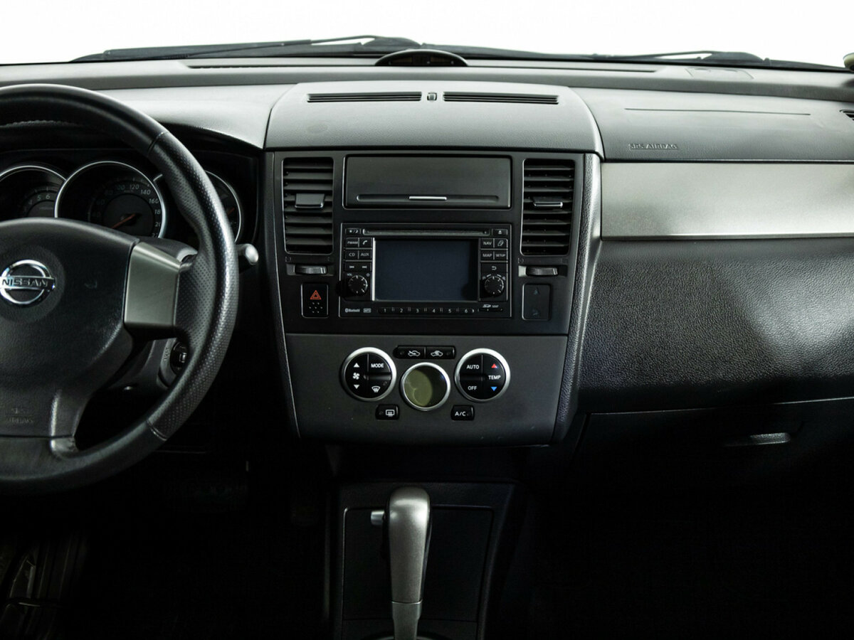 Nissan Tiida 2010 года с пробегом. Фото: #13