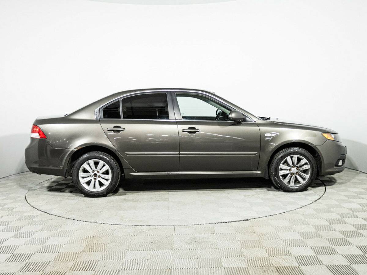 Kia Magentis 2010 года с пробегом. Фото: #3