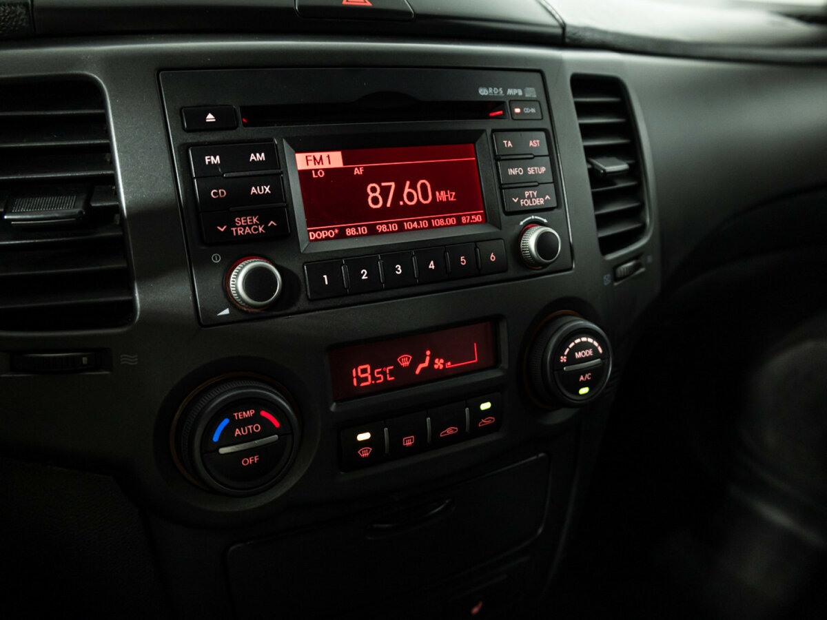 Kia Magentis 2010 года с пробегом. Фото: #14