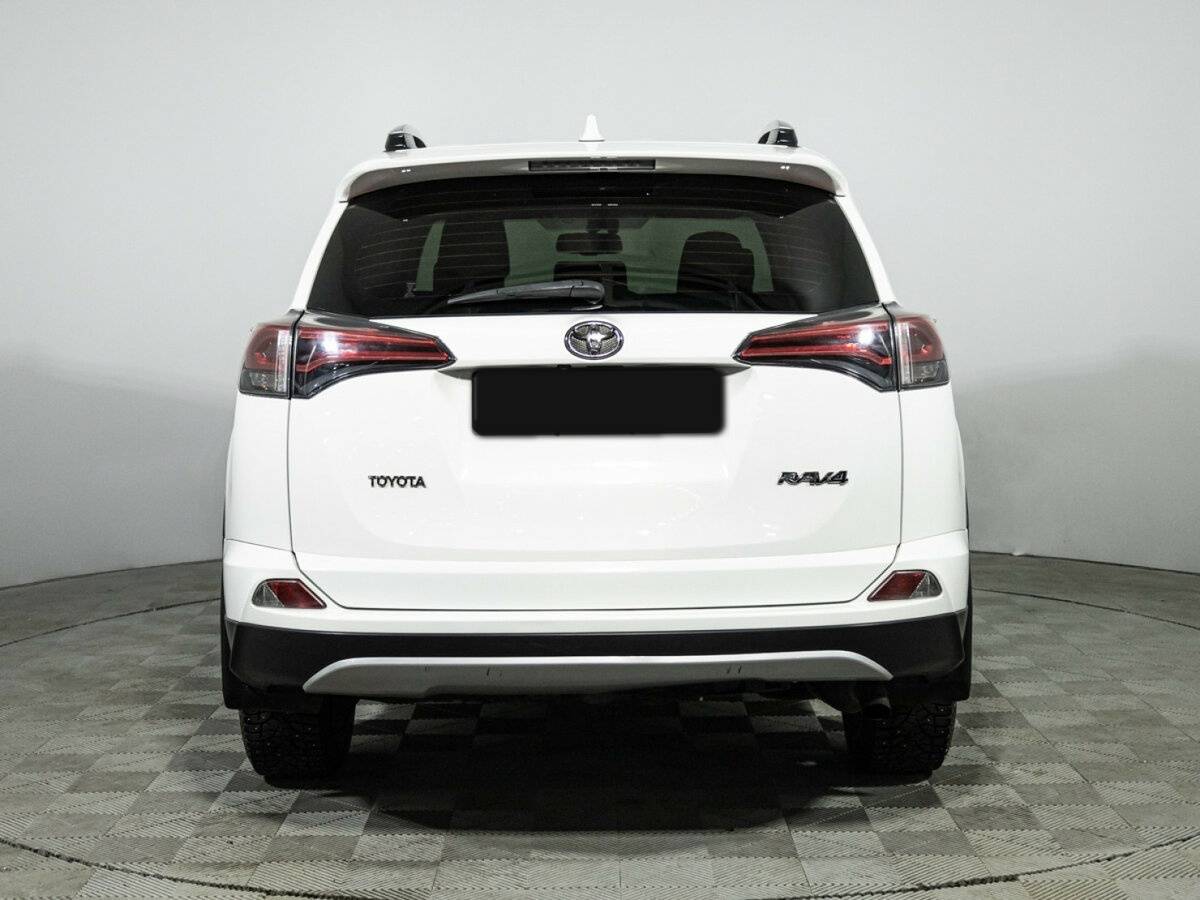 Toyota RAV4 2016 года с пробегом. Фото: #4