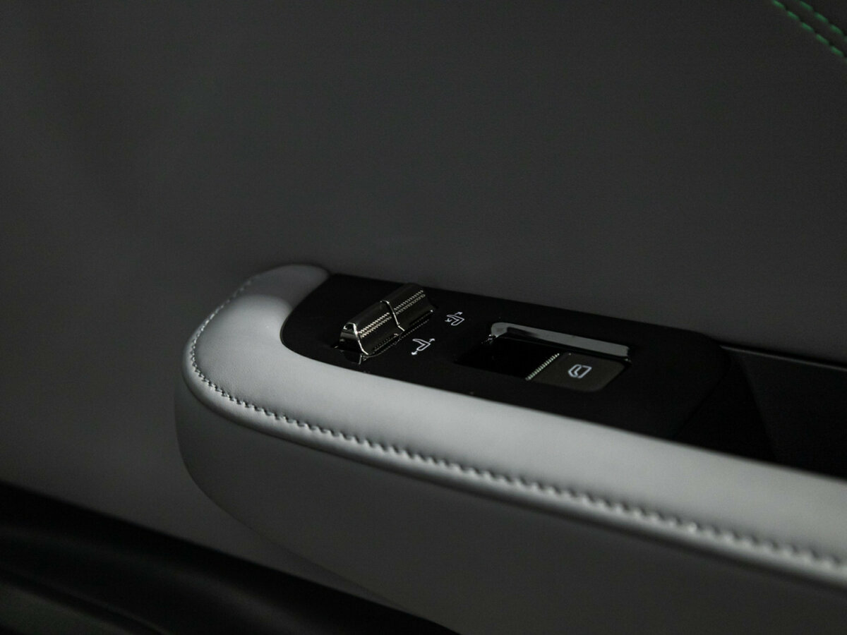 Zeekr 001 2023 года с пробегом. Фото: #23