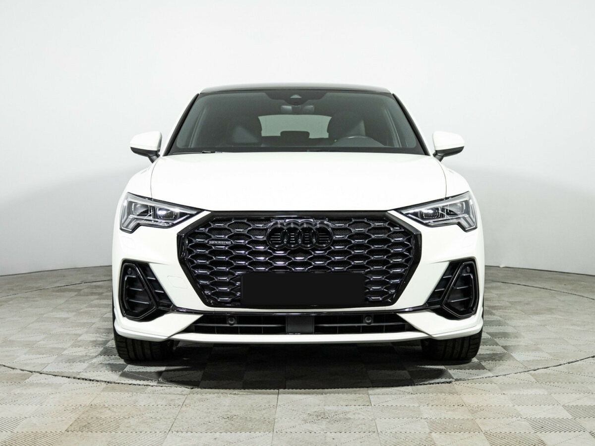 Audi Q3 Sportback 2020 года с пробегом. Фото: #1