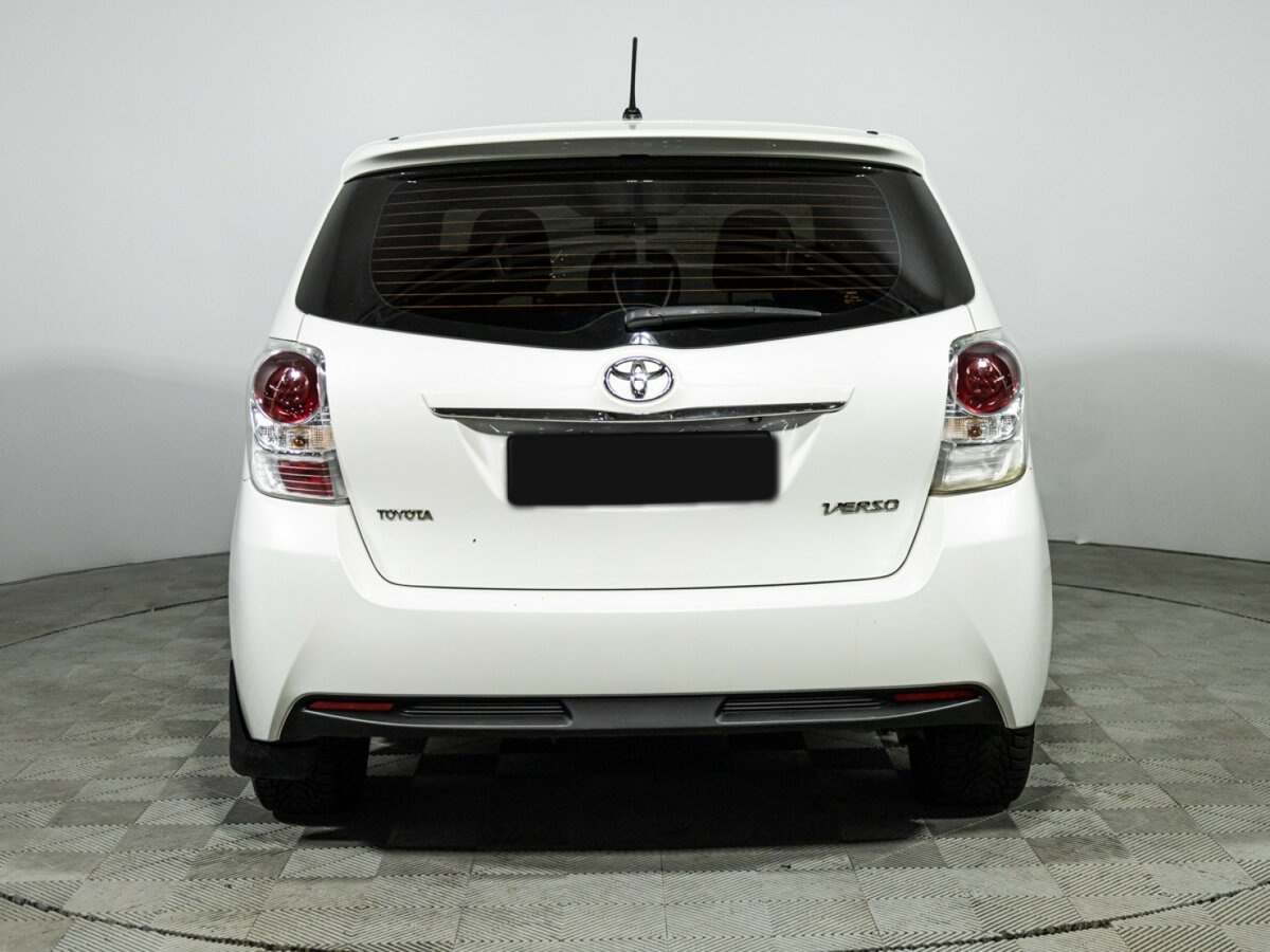 Toyota Verso 2013 года с пробегом. Фото: #5