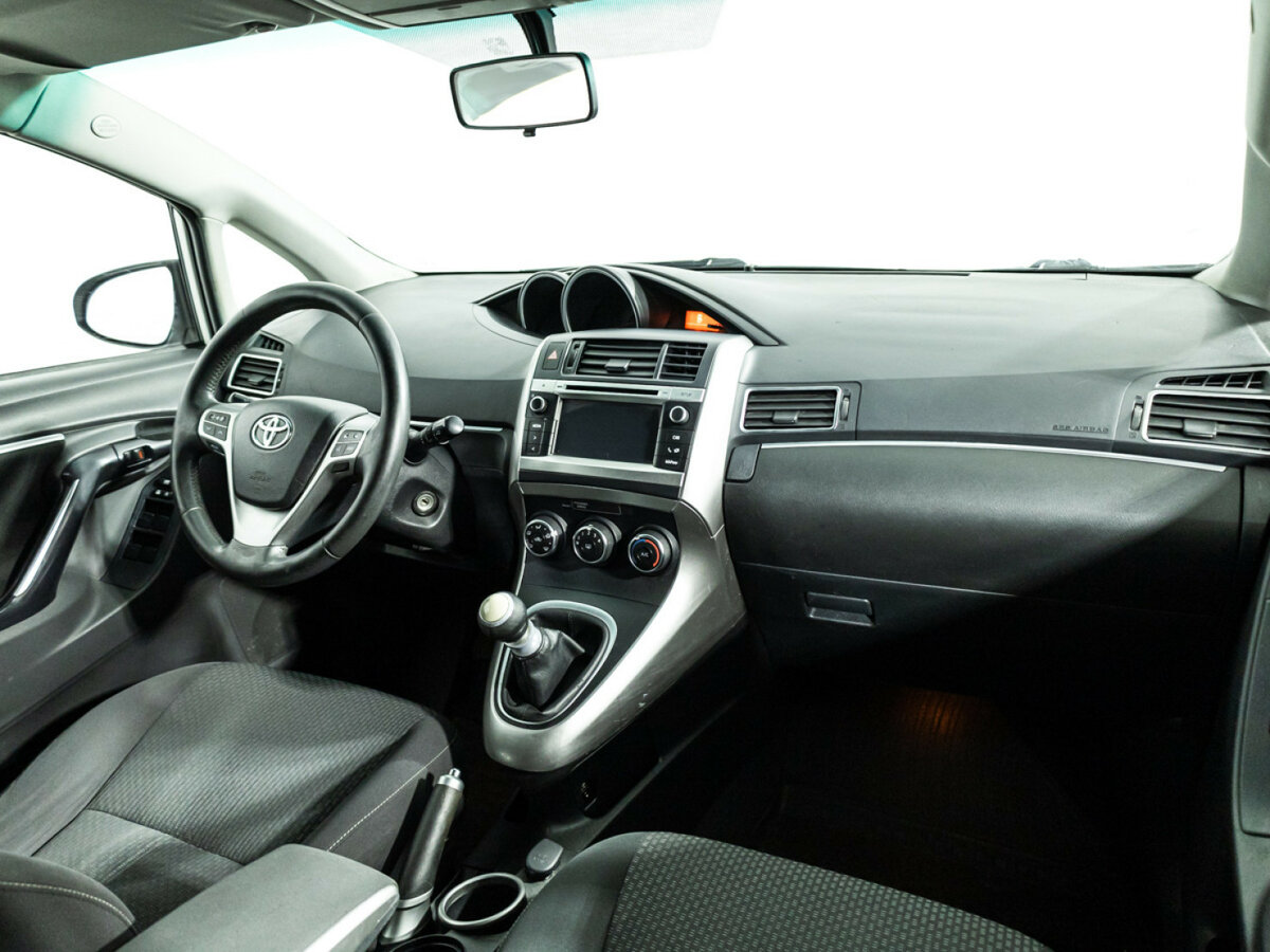 Toyota Verso 2013 года с пробегом. Фото: #8