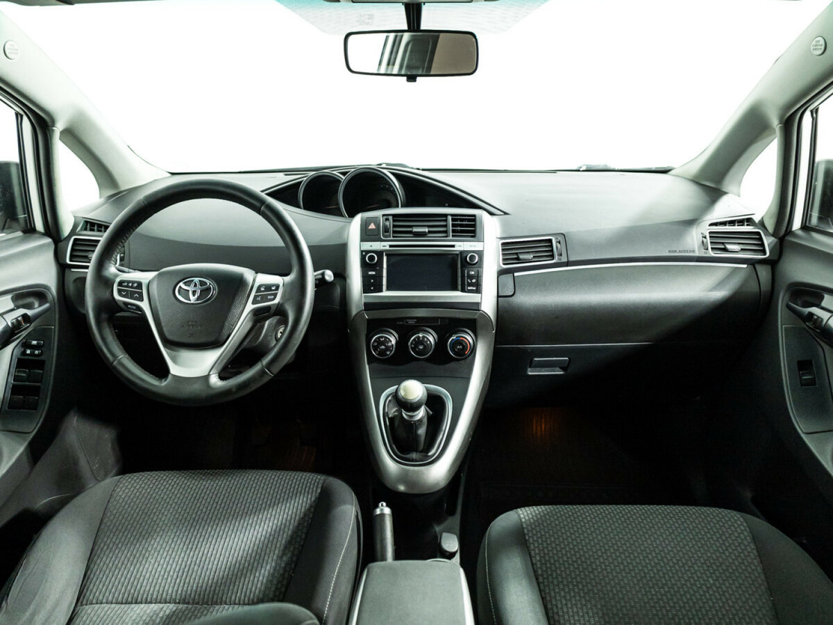 Toyota Verso 2013 года с пробегом. Фото: #12