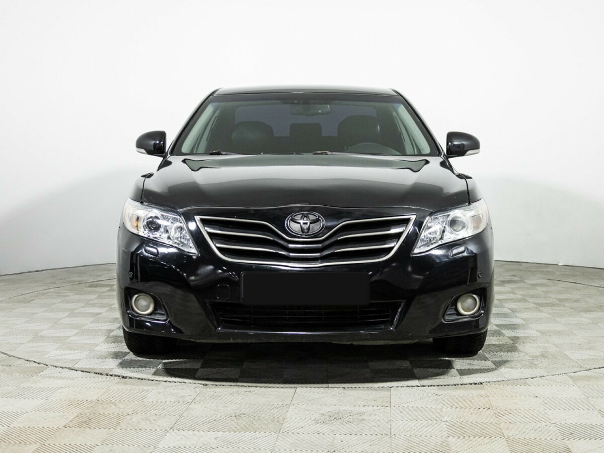 Toyota Camry 2010 года с пробегом. Фото: #1