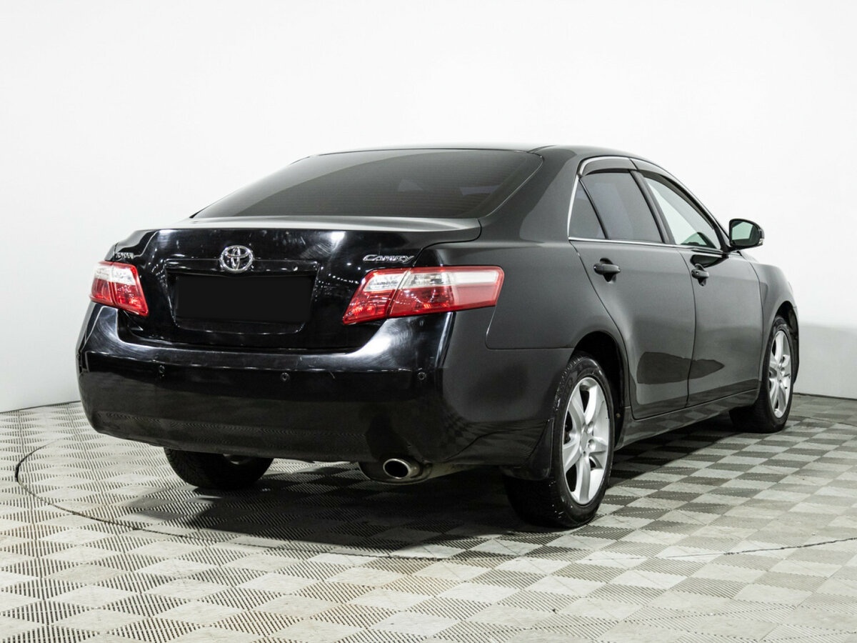 Toyota Camry 2010 года с пробегом. Фото: #3