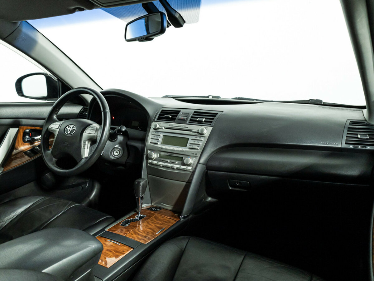 Toyota Camry 2010 года с пробегом. Фото: #6