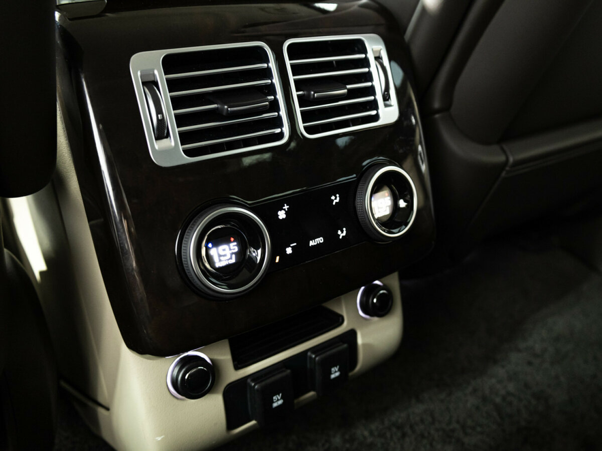 Land Rover Range Rover 2021 года с пробегом. Фото: #20