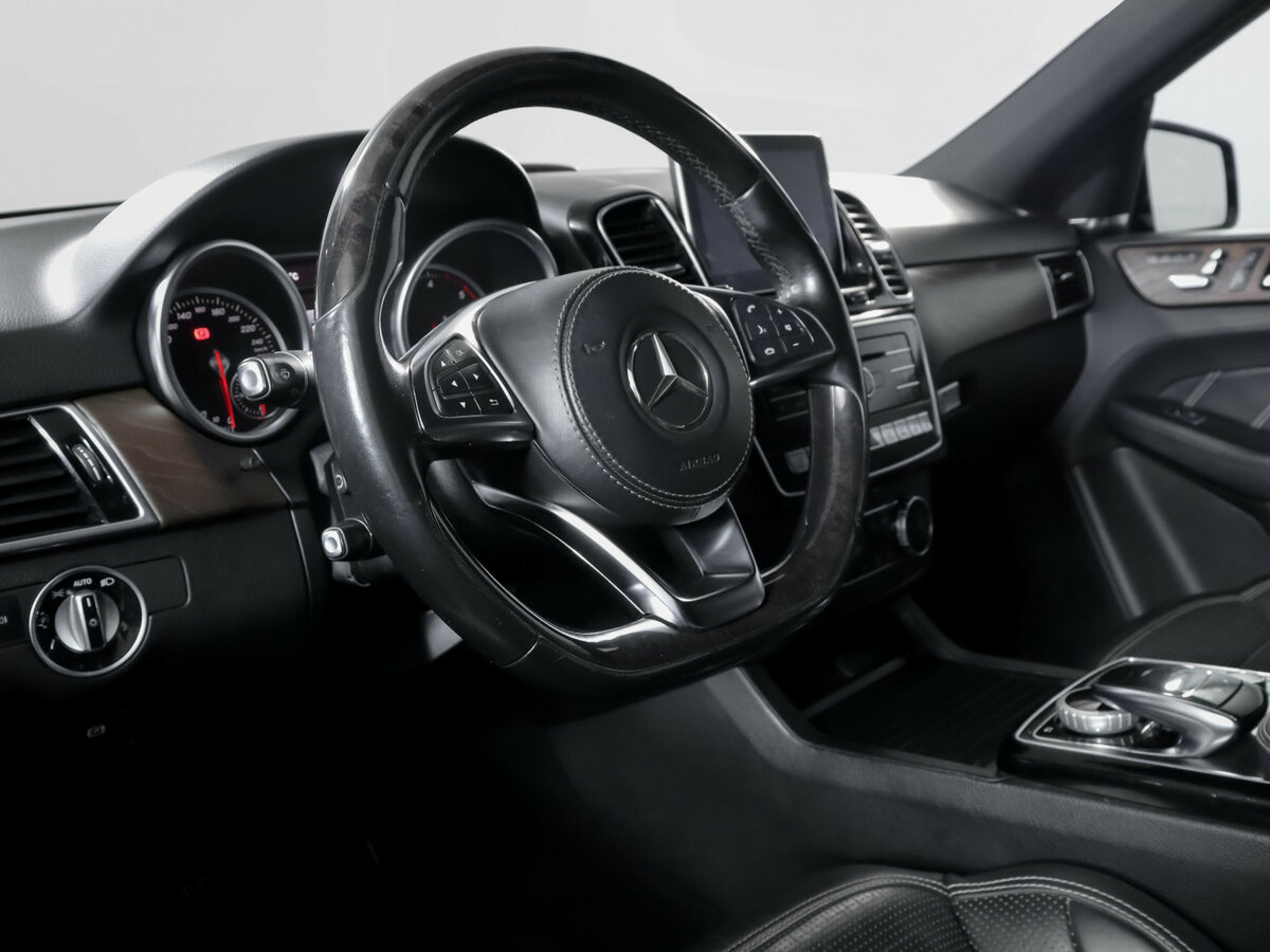 Mercedes-Benz GLE 2015 года с пробегом. Фото: #13