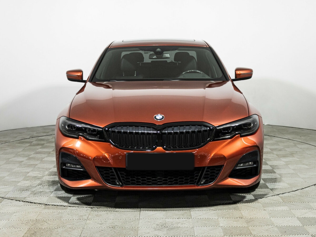 BMW 3 серии 2020 года с пробегом. Фото: #1