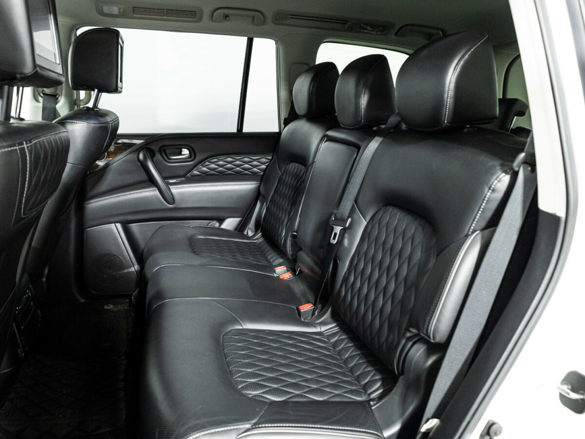 Infiniti QX80 2018 года с пробегом. Фото: #7
