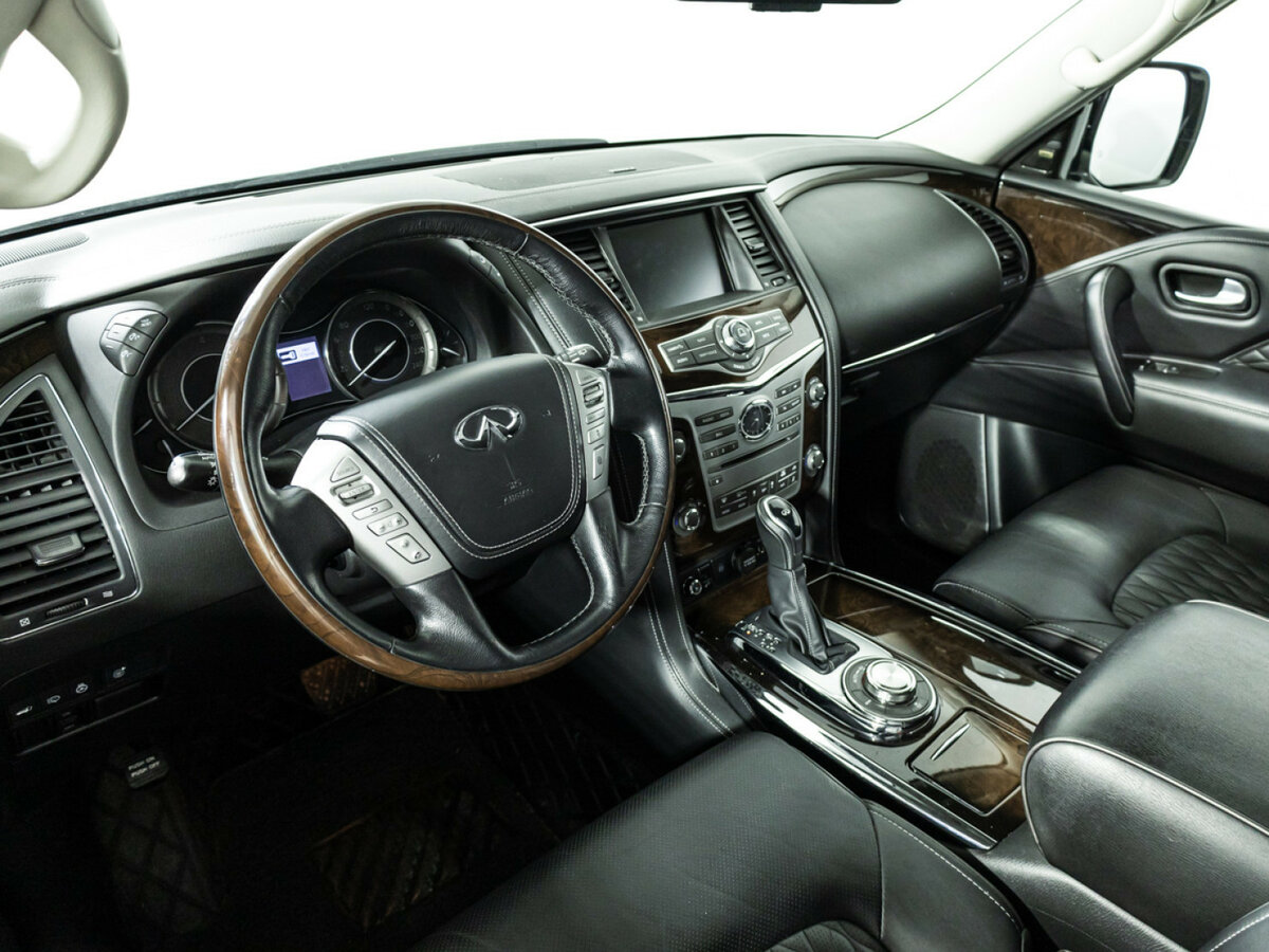 Infiniti QX80 2018 года с пробегом. Фото: #8