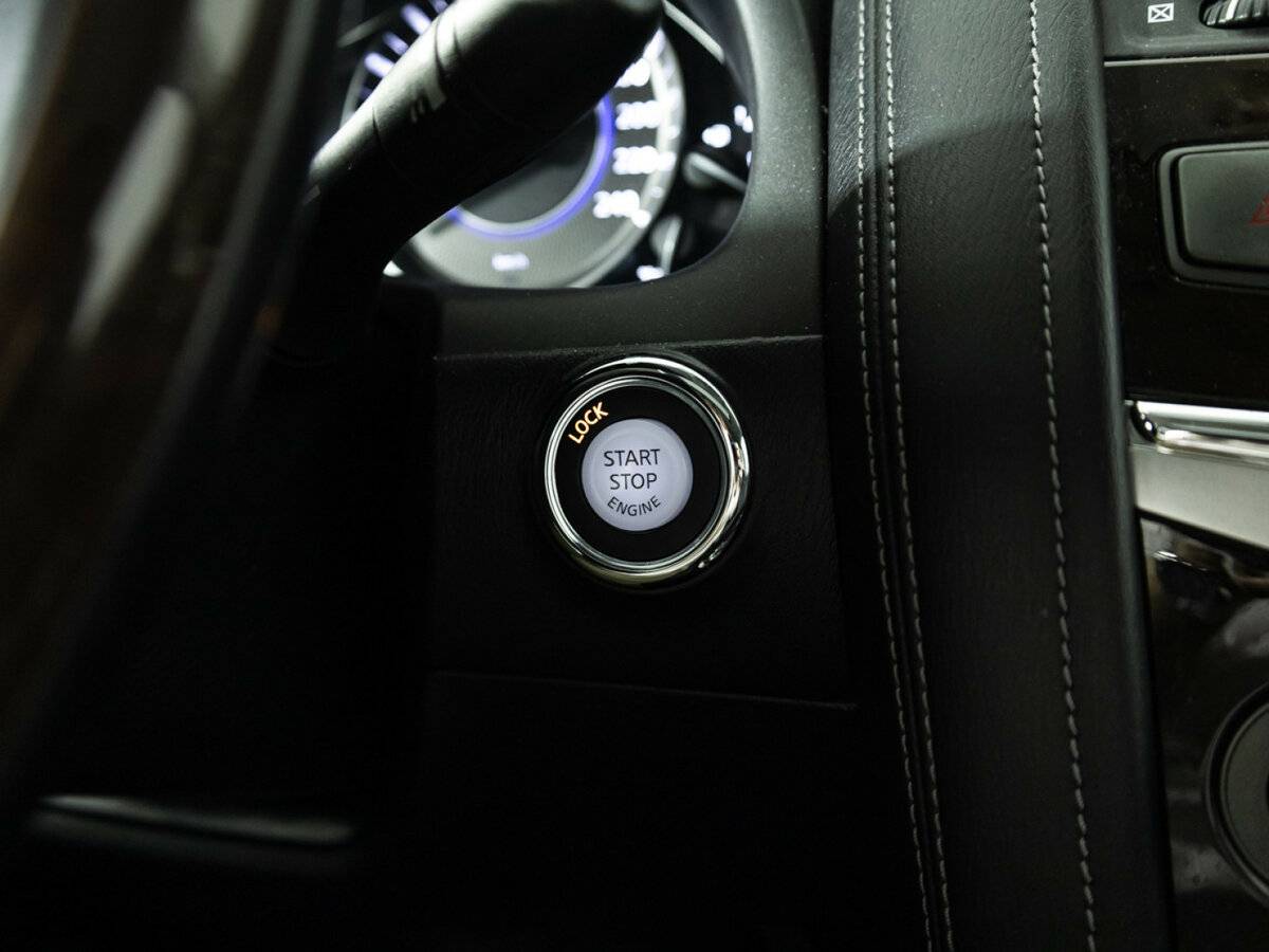 Infiniti QX80 2018 года с пробегом. Фото: #22